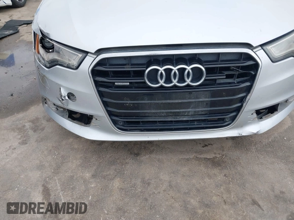 2015 Audi A6 Premium Plus z VIN WAUGFAFC8FN032627, wystawiony jako IAAI lot #41270302 z przebiegiem 82 104 mil mil oraz . Historia ofert i sprzedaży dostępna na DreamBid. Obrazek 17.