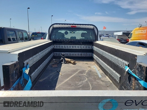 2017 Ford F-250 XL z VIN 1FD7X2A63HEF23418, wystawiony jako IAAI lot #42610484 z przebiegiem 271 149 mil mil oraz . Historia ofert i sprzedaży dostępna na DreamBid. Obrazek 25.