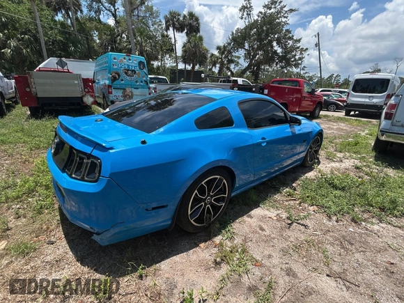 2013 Ford Mustang GT with VIN 1ZVBP8CF1D5215654, listed as a Copart auction lot 58816595 with 85,952 mi miles and Salvage title. Bid and sale history available at DreamBid. Image 4.