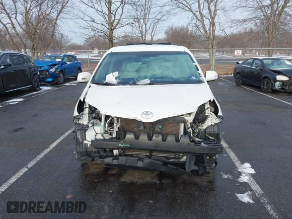 2017 Toyota Sienna XLE with VIN 5TDDZ3DC3HS167636, listed as a IAAI auction lot 41486242 with 72,373 mi miles and . Bid and sale history available at DreamBid. Image 12.