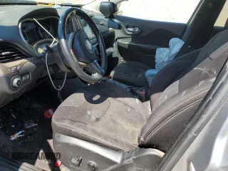 2016 Jeep Cherokee Latitude with VIN 1C4PJLCB1GW291500, listed as a Copart auction lot 80709943 with 0 mi miles and Salvage Title. Bid and sale history available at carsss.com. Image 7.