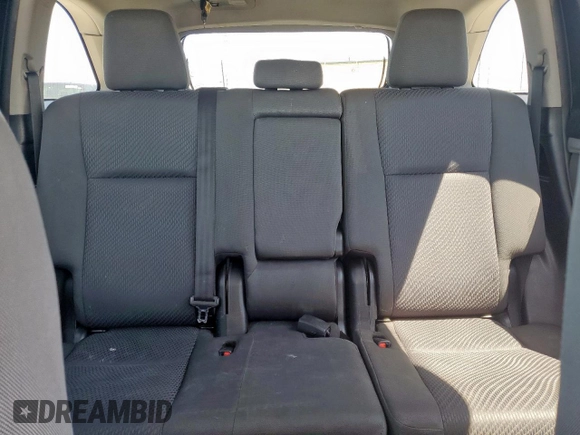 2019 Toyota Highlander LE z VIN 5TDZZRFH0KS324788, wystawiony jako Copart lot #56583055 z przebiegiem 167 001 mil mil oraz Szkoda całkowita • Salvage title. Historia ofert i sprzedaży dostępna na DreamBid. Obrazek 10.