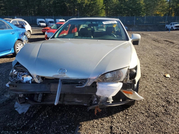 1998 Lexus ES 300 Luxury Sport Sdn with VIN JT8BF28G7W0135973, listed as a Copart auction lot 79391244 with 121,949 mi miles and Salvage Title. Bid and sale history available at carsss.com. Image 5.