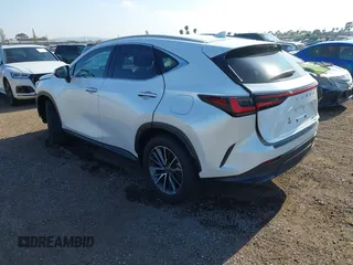2024 Lexus NX 350h Premium z VIN JTJGKCEZXR5013787, wystawiony jako IAAI lot #42161932 z przebiegiem 19 251 mil mil oraz . Historia ofert i sprzedaży dostępna na DreamBid. Obrazek 3.