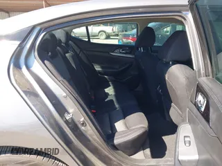 2016 Nissan Maxima SR with VIN 1N4AA6AP9GC414943, listed as a IAAI auction lot 41976295 with 154,738 mi miles and . Bid and sale history available at DreamBid. Image 8.
