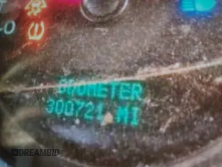 2008 Chevrolet Tahoe 1LT z VIN 1GNFC13048R216130, wystawiony jako IAAI lot #42020994 z przebiegiem 300 721 mil mil oraz . Historia ofert i sprzedaży dostępna na DreamBid. Obrazek 7.