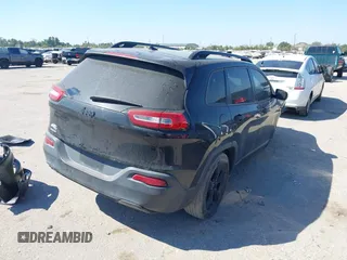 2016 Jeep Cherokee Sport z VIN 1C4PJLAB1GW324322, wystawiony jako IAAI lot #40495263 z przebiegiem 172 654 mil mil oraz . Historia ofert i sprzedaży dostępna na DreamBid. Obrazek 4.