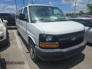 2005 Chevrolet Express Passenger with VIN 1GAHG39U151149680, listed as a IAAI auction lot 42633644 with 165,707 mi miles and . Bid and sale history available at DreamBid. Image 21.