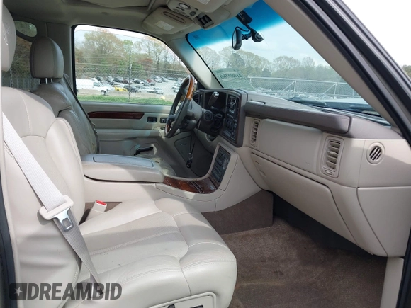 2002 Cadillac Escalade z VIN 1GYEK63N02R131870, wystawiony jako IAAI lot #41889300 z przebiegiem 328 013 mil mil oraz . Historia ofert i sprzedaży dostępna na DreamBid. Obrazek 5.