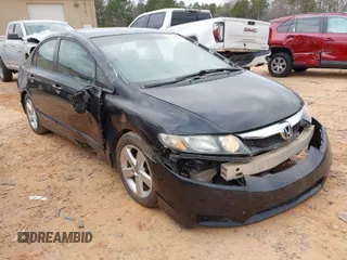 2011 Honda Civic LX-S z VIN 2HGFA1F68BH512548, wystawiony jako IAAI lot #41844590 z przebiegiem 198 056 mil mil oraz . Historia ofert i sprzedaży dostępna na DreamBid. Obrazek 1.