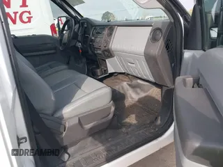 2015 Ford Super Duty F-250 SRW XL with VIN 1FTBF2A68FEC88285, listed as a IAAI auction lot 41449628 with 109,242 mi miles. Bid and sale history available at carsss.com. Image 5.