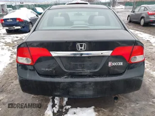 2009 Honda Civic LX z VIN 2HGFA16579H338862, wystawiony jako IAAI lot #41569086 z przebiegiem 171 526 mil mil oraz . Historia ofert i sprzedaży dostępna na DreamBid. Obrazek 16.