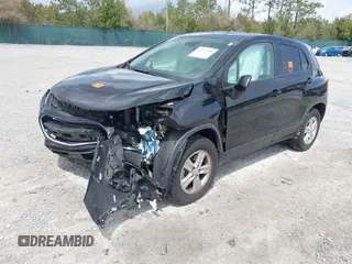 2019 Chevrolet Trax LS with VIN 3GNCJNSB2KL304062, listed as a IAAI auction lot 41782450 with 1 mi miles. Bid and sale history available at carsss.com. Image 17.