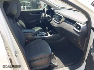 2016 Kia Sorento LX with VIN 5XYPG4A3XGG028712, listed as a IAAI auction lot 42013222 with 112,736 mi miles. Bid and sale history available at carsss.com. Image 5.