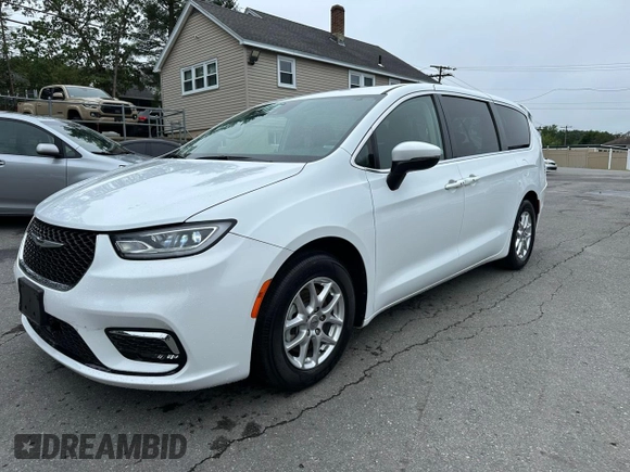 2023 Chrysler Pacifica Touring L with VIN 2C4RC1BG8PR529226, listed as a Copart auction lot 61720485 with 68,507 mi miles and Non repairable. Bid and sale history available at DreamBid. Image 1.