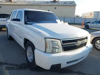 2006 Chevrolet Avalanche Z66 z VIN 3GNEC12Z76G131095, wystawiony jako IAAI lot #41411833 z przebiegiem 166 571 mil mil oraz . Historia ofert i sprzedaży dostępna na DreamBid. Obrazek 1.