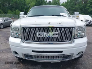 2010 GMC Sierra 1500 SLT z VIN 3GTRKWE37AG184132, wystawiony jako IAAI lot #42106936 z przebiegiem 243 711 mil mil oraz . Historia ofert i sprzedaży dostępna na DreamBid. Obrazek 12.