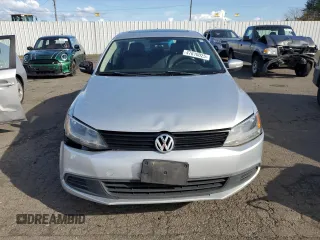 2011 Volkswagen Jetta Sedan SE PZEV with VIN 3VWDZ7AJ2BM302345, listed as a Copart auction lot 47610025 with 128,634 mi miles and Clean Title. Bid and sale history available at carsss.com. Image 5.