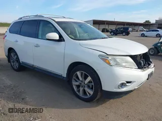 2014 Nissan Pathfinder SV with VIN 5N1AR2MM4EC689979, listed as a IAAI auction lot 41580796 with 145,418 mi miles. Bid and sale history available at carsss.com. Image 1.