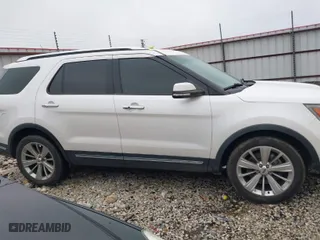 2018 Ford Explorer Limited with VIN 1FM5K7F82JGC69918, listed as a IAAI auction lot 41427239 with 128,784 mi miles. Bid and sale history available at carsss.com. Image 13.