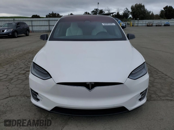 2019 Tesla Model X 75D with VIN 5YJXCAE21KF160589, listed as a Copart auction lot 50985585 with 31,273 mi miles and Salvage Title. Bid and sale history available at carsss.com. Image 5.
