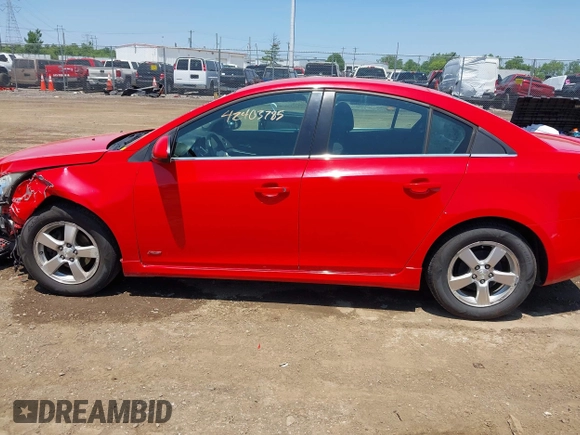 2014 Chevrolet Cruze 1LT z VIN 1G1PC5SBXE7230301, wystawiony jako IAAI lot #42403785 z przebiegiem 141 630 mil mil oraz . Historia ofert i sprzedaży dostępna na DreamBid. Obrazek 15.