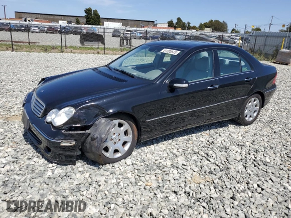 2005 Mercedes-Benz C 240 с VIN WDBRF81J75F705005, выставлен на аукционе Copart как лот 61305545 с пробегом 100 541 миль миль и Списание • Salvage title. История ставок и продаж доступна на DreamBid. Изображение 1.
