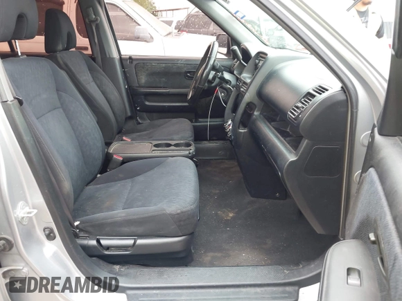 2005 Honda CR-V LX with VIN JHLRD78585C046494, listed as a IAAI auction lot 42182332 with 256,578 mi miles. Bid and sale history available at carsss.com. Image 5.