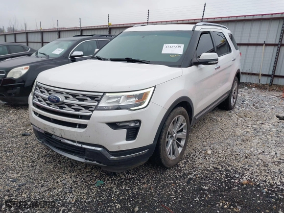 2018 Ford Explorer Limited with VIN 1FM5K7F82JGC69918, listed as a IAAI auction lot 41427239 with 128,784 mi miles. Bid and sale history available at carsss.com. Image 17.