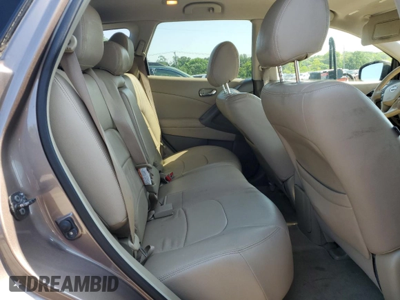 2014 Nissan Murano SV z VIN JN8AZ1MU1EW413485, wystawiony jako Copart lot #60904105 z przebiegiem 139 821 mil mil oraz Czysty tytuł • Clean title. Historia ofert i sprzedaży dostępna na DreamBid. Obrazek 11.