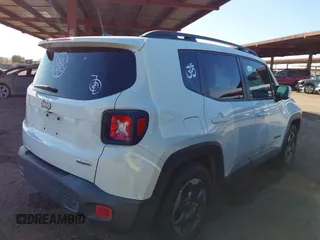 2015 Jeep Renegade Latitude with VIN ZACCJABH3FPC16382, listed as a IAAI auction lot 41858285 with 163,408 mi miles. Bid and sale history available at carsss.com. Image 4.