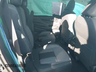 2024 Subaru Ascent Onyx Limited z VIN 4S4WMAKD0R3462344, wystawiony jako IAAI lot #41442742 z przebiegiem 3 526 mil mil oraz . Historia ofert i sprzedaży dostępna na DreamBid. Obrazek 8.