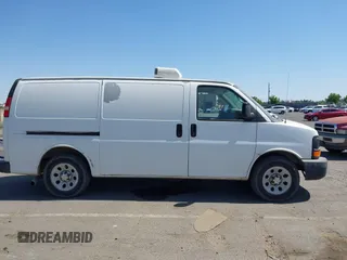 2012 Chevrolet Express Cargo z VIN 1GCSGAFX9C1196226, wystawiony jako IAAI lot #42607742 z przebiegiem 121 026 mil mil oraz . Historia ofert i sprzedaży dostępna na DreamBid. Obrazek 13.