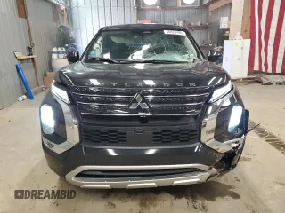 2023 Mitsubishi Outlander SE with VIN JA4J4UA82PZ061337, listed as a Copart auction lot 50820495 with 15,997 mi miles and Salvage Title. Bid and sale history available at carsss.com. Image 5.