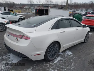 2014 Lincoln MKZ with VIN 3LN6L2J99ER819229, listed as a IAAI auction lot 41005075 with Not Provided miles. Bid and sale history available at carsss.com. Image 4.