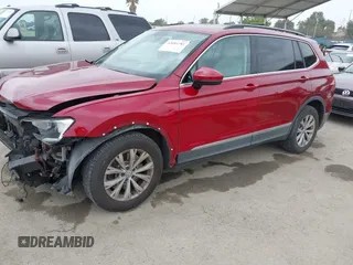 2018 Volkswagen Tiguan SEL with VIN 3VV3B7AX9JM031453, listed as a IAAI auction lot 42084781 with 82,931 mi miles and . Bid and sale history available at DreamBid. Image 2.