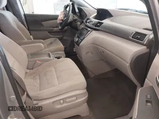 2016 Honda Odyssey EX z VIN 5FNRL5H48GB146659, wystawiony jako IAAI lot #41619759 z przebiegiem 230 679 mil mil oraz . Historia ofert i sprzedaży dostępna na DreamBid. Obrazek 5.