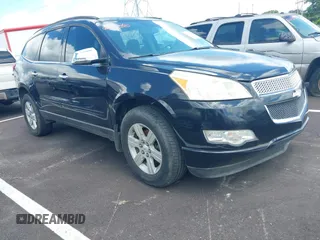 2011 Chevrolet Traverse 1LT z VIN 1GNKRGEDXBJ200164, wystawiony jako IAAI lot #42383143 z przebiegiem 190 825 mil mil oraz . Historia ofert i sprzedaży dostępna na DreamBid. Obrazek 1.