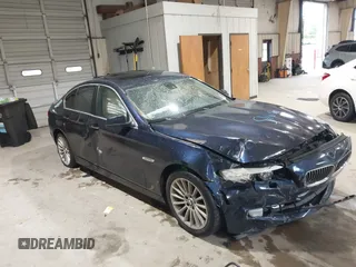2011 BMW 5 Series 535i z VIN WBAFR7C55BC606991, wystawiony jako IAAI lot #42249804 z przebiegiem 47 417 mil mil oraz . Historia ofert i sprzedaży dostępna na DreamBid. Obrazek 1.