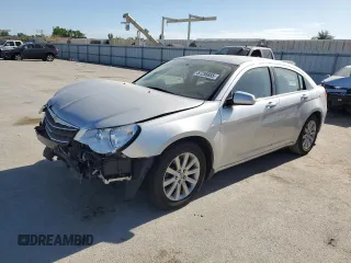 2010 Chrysler Sebring Limited z VIN 1C3CC5FB1AN212747, wystawiony jako Copart lot #57255855 z przebiegiem 192 025 mil mil oraz Szkoda całkowita • Salvage title. Historia ofert i sprzedaży dostępna na DreamBid. Obrazek 1.