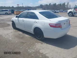 2007 Toyota Camry CE with VIN 4T1BE46K27U700563, listed as a IAAI auction lot 42080006 with 203,027 mi miles. Bid and sale history available at carsss.com. Image 3.