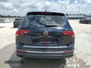 2024 Volkswagen Tiguan Wolfsburg Edition z VIN 3VV6B7AX1RM213365, wystawiony jako Copart lot #53645825 z przebiegiem 4 189 mil mil oraz Nie do naprawy • Non repairable. Historia ofert i sprzedaży dostępna na DreamBid. Obrazek 6.