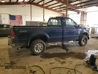 2006 Ford F-250 XL z VIN 1FTNF21586EB14334, wystawiony jako Copart lot #44016915 z przebiegiem 101 927 mil mil oraz Szkoda całkowita • Salvage title. Historia ofert i sprzedaży dostępna na DreamBid. Obrazek 3.
