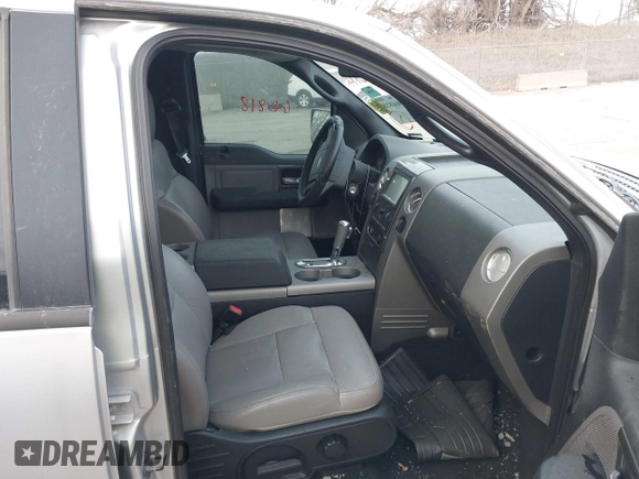 2006 Ford F-150 XLT with VIN 1FTPW14536FA32620, listed as a IAAI auction lot 40954768 with 194,303 mi miles. Bid and sale history available at carsss.com. Image 5.