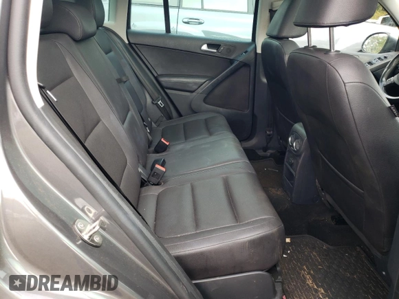 2016 Volkswagen Tiguan R-Line with VIN WVGBV7AX1GW548543, listed as a Copart auction lot 86662094 with 100,936 mi miles and Salvage Title. Bid and sale history available at DreamBid. Image 11.