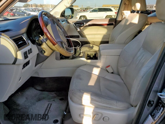 2014 Lexus GX 460 z VIN JTJBM7FX0E5083740, wystawiony jako Copart lot #49573695 z przebiegiem 195 655 mil mil oraz Czysty tytuł • Clean title. Historia ofert i sprzedaży dostępna na DreamBid. Obrazek 7.