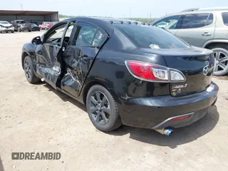 2011 Mazda 3 i Touring z VIN JM1BL1VF5B1444961, wystawiony jako IAAI lot #42047855 z przebiegiem 156 037 mil mil oraz . Historia ofert i sprzedaży dostępna na DreamBid. Obrazek 3.