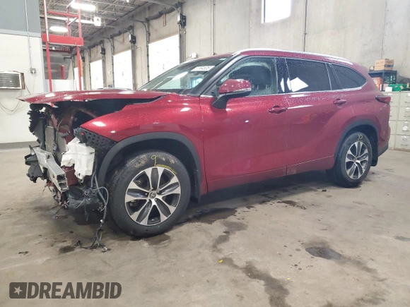 2021 Toyota Highlander XLE with VIN 5TDGZRBHXMS546223, listed as a Copart auction lot 57994635 with 69,413 mi miles and Salvage title. Bid and sale history available at DreamBid. Image 1.