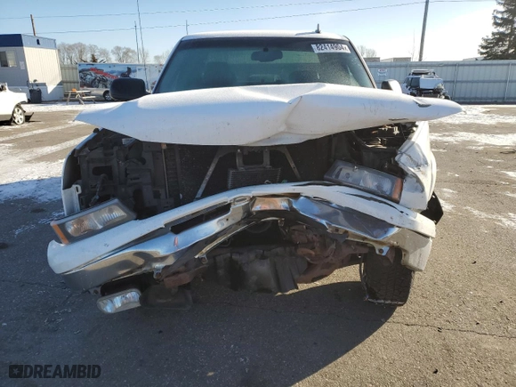 2007 Chevrolet Silverado 1500 Classic LT3 with VIN 1GCEK19B67Z182318, listed as a Copart auction lot 82414904 with 0 mi miles and Salvage Title. Bid and sale history available at carsss.com. Image 5.