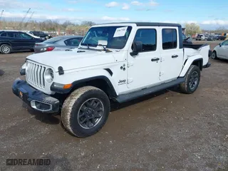 2020 Jeep Gladiator Overland with VIN 1C6HJTFG1LL107641, listed as a IAAI auction lot 41847586 with 69,664 mi miles. Bid and sale history available at carsss.com. Image 17.